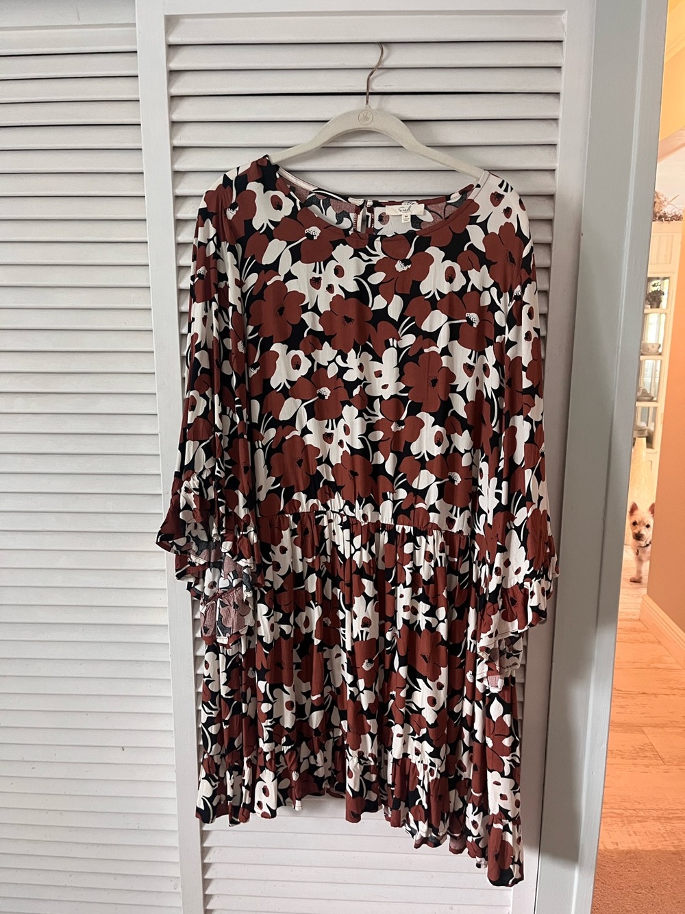 easel Rust Black White Floral Tiered Midi Dress